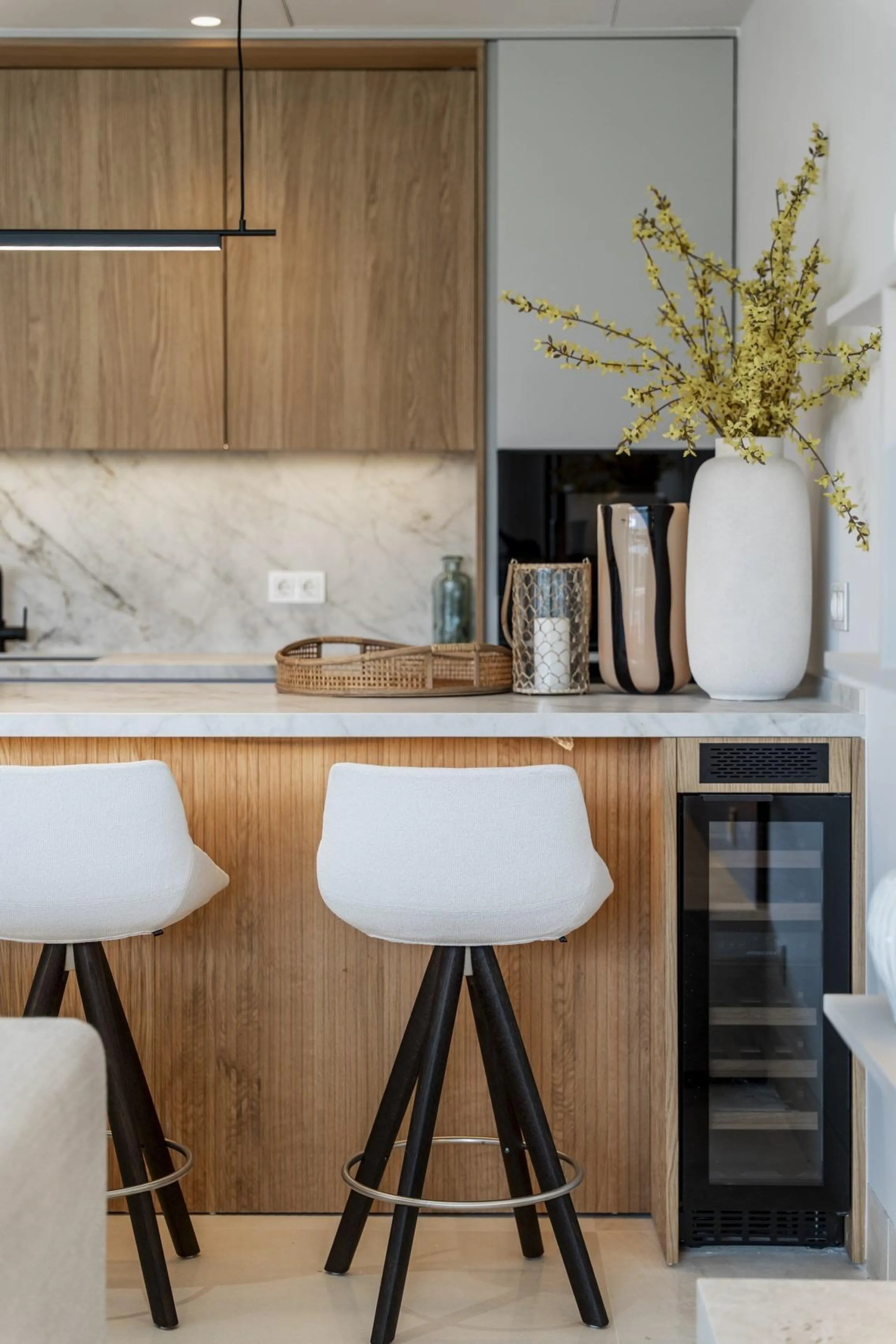 Exclusive New Residential in Aloha Golf, Nueva Andalucía Marbella& & Luxury Living in the Heart of Nueva Andalucía& Discover this exclusive new residential development in Aloha Golf, one of the most prestigious areas of Nueva Andalucía, Marbella.