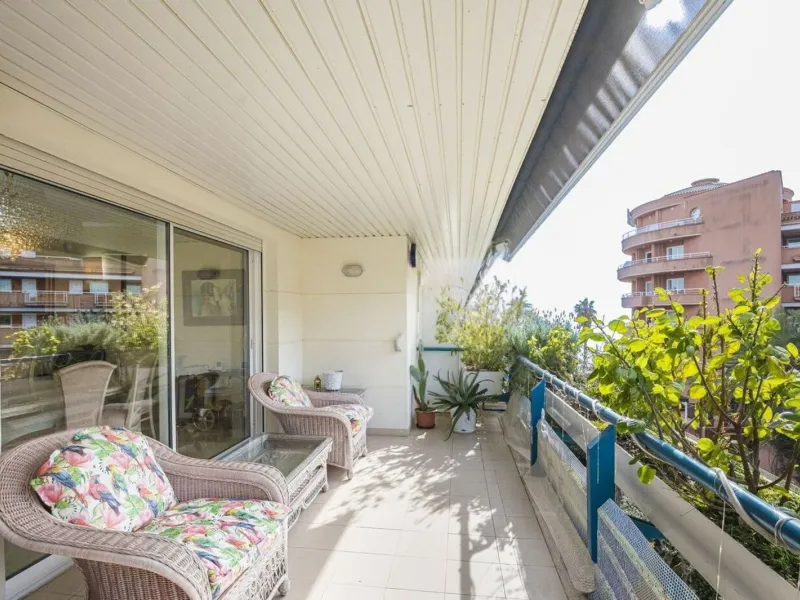 Dúplex exclusivo frente al mar en Terramar, Sitges