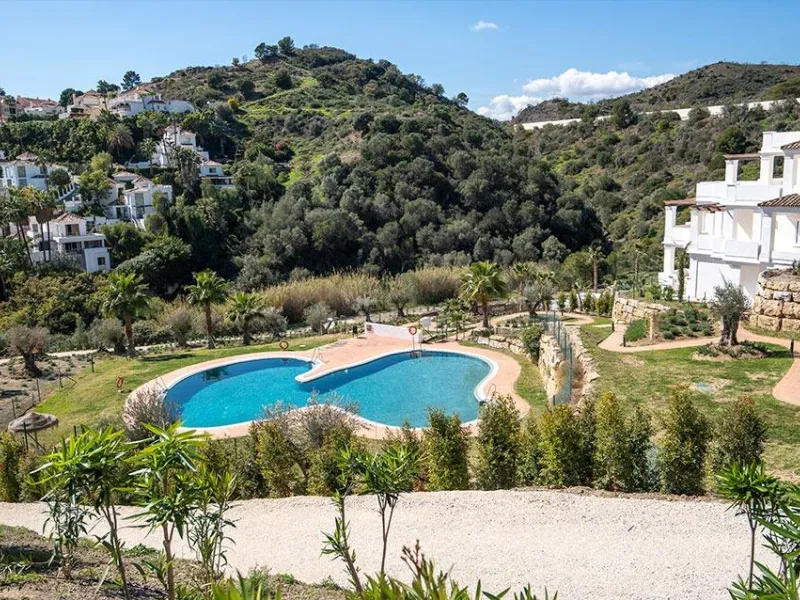 Exclusive New Residential in Nueva Andalucía, Marbella& & Contemporary Living in the Heart of Marbella& This exclusive Turn Key residential complex in Nueva Andalucía has been designed with a contemporary and elegant style, offering comfort, qual
