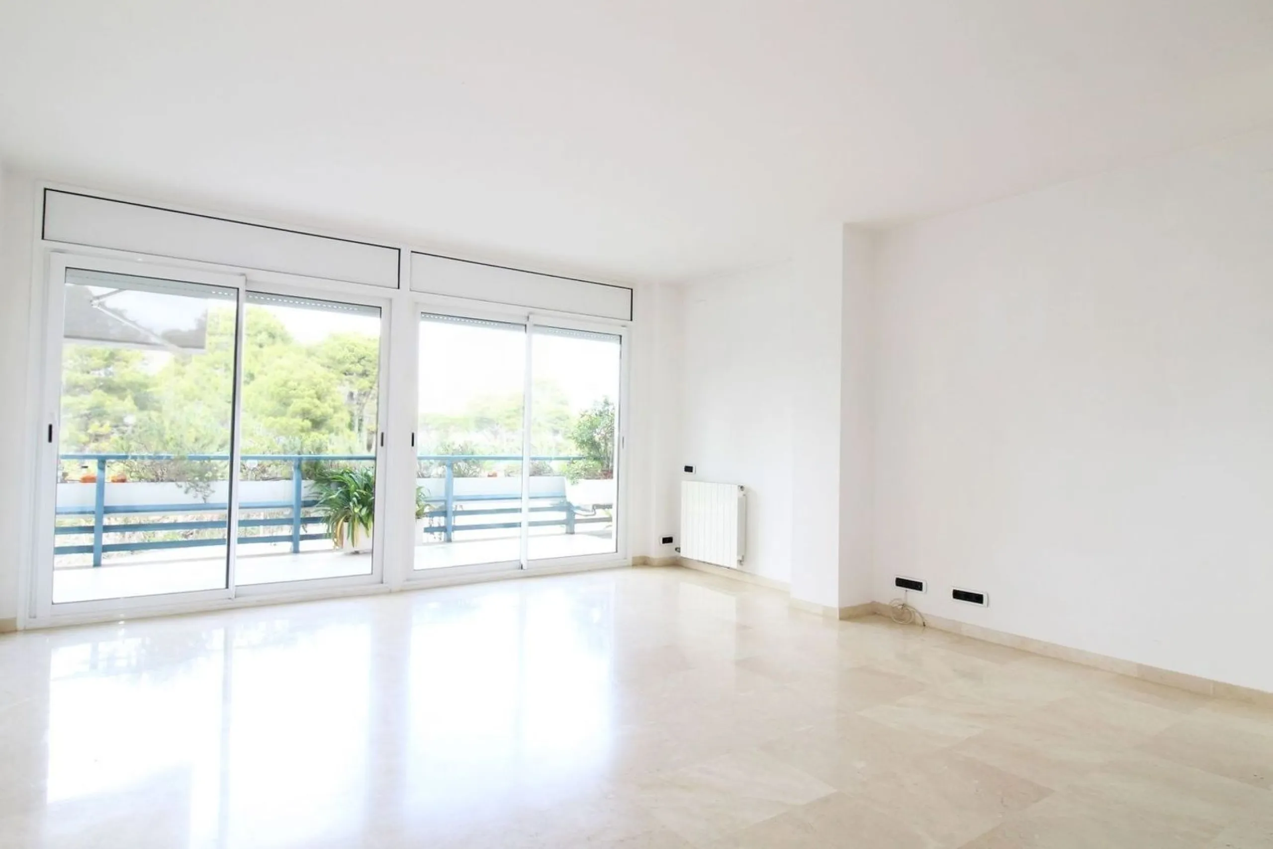 Apartamento elegante con terrazas en Terramar, Sitges