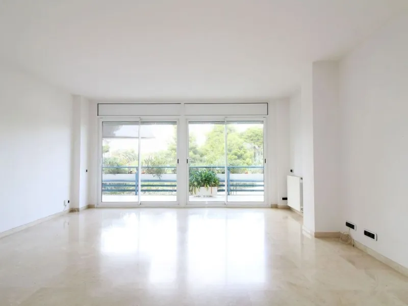 Apartamento elegante con terrazas en Terramar, Sitges