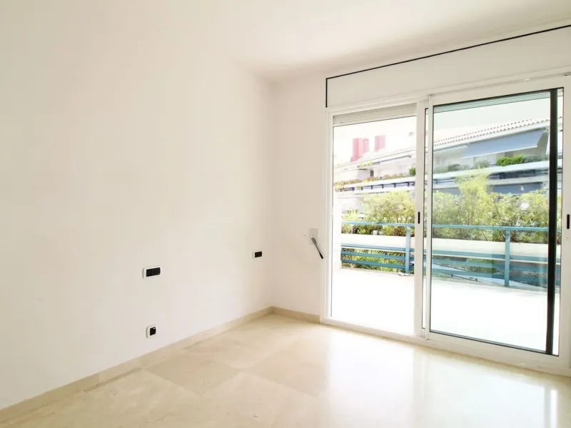 Apartamento elegante con terrazas en Terramar, Sitges