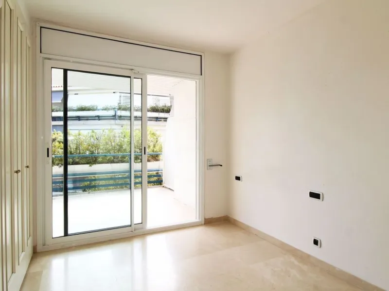 Apartamento elegante con terrazas en Terramar, Sitges