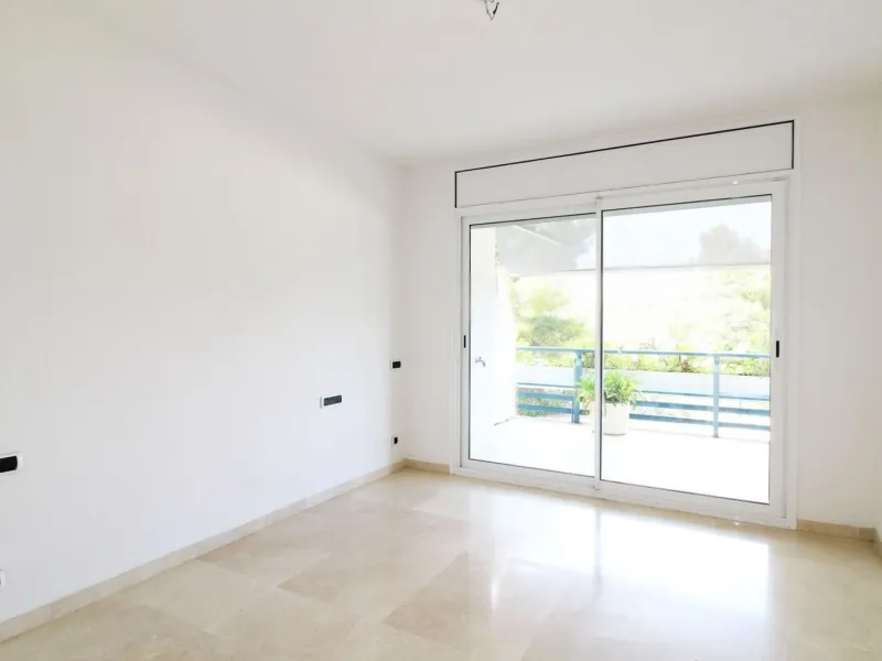 Apartamento elegante con terrazas en Terramar, Sitges
