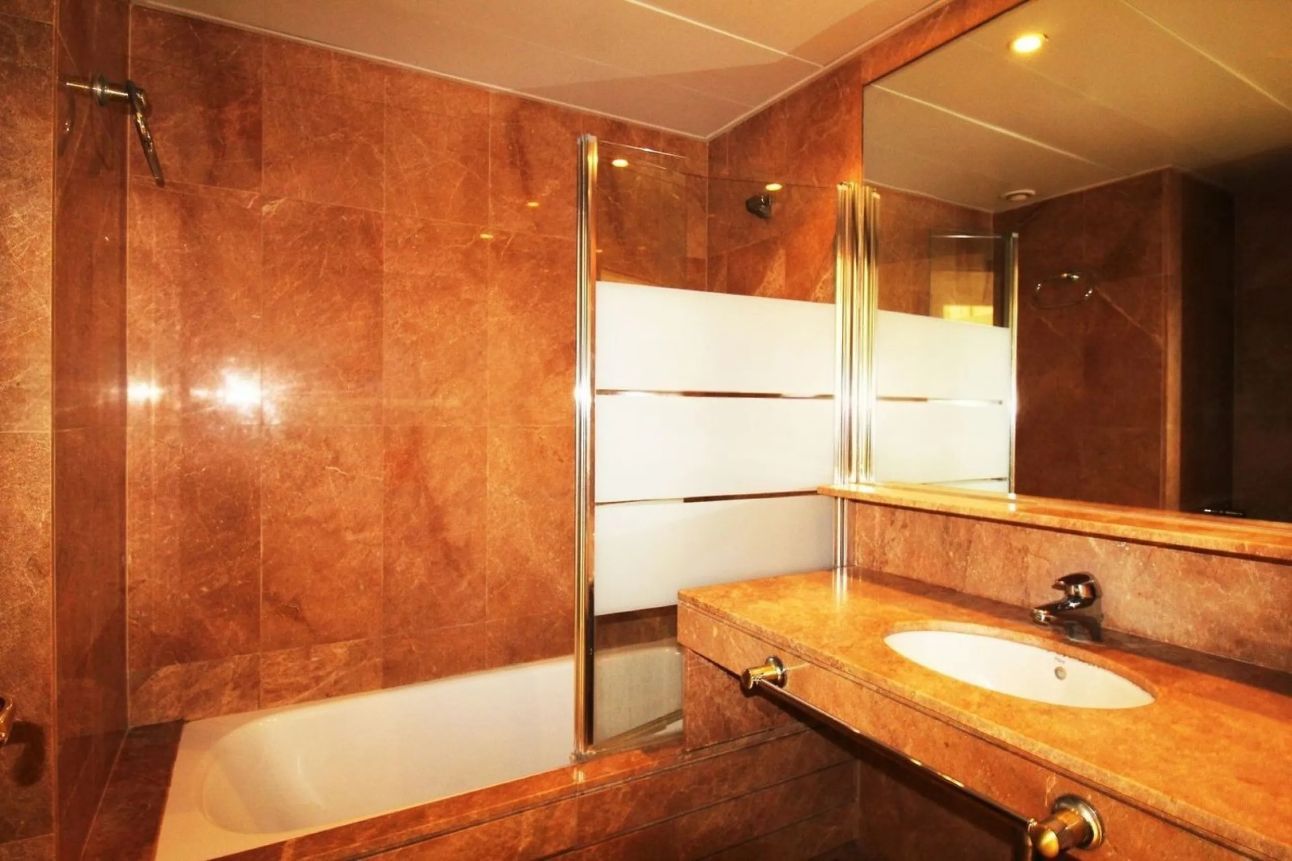 Apartamento elegante con terrazas en Terramar, Sitges