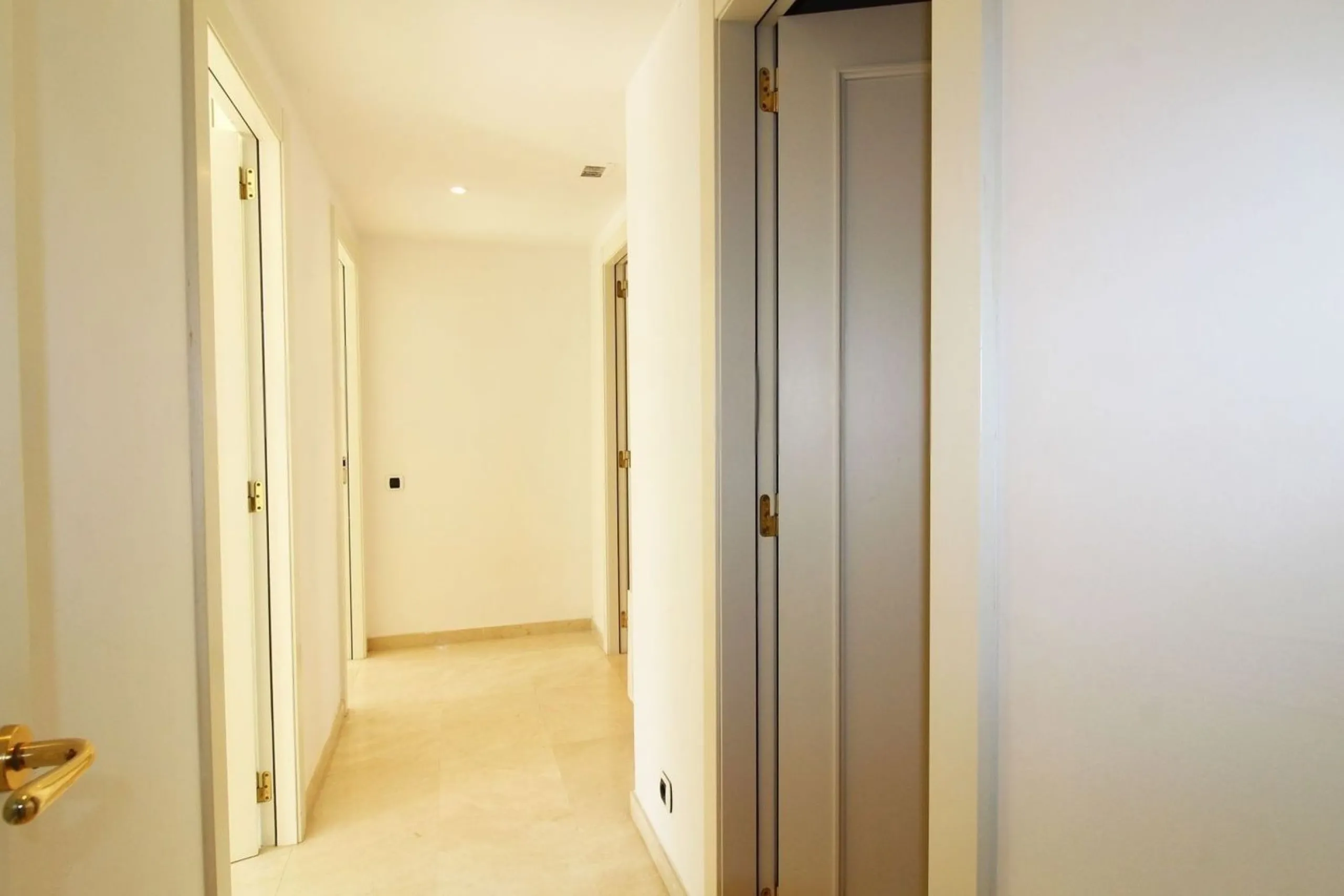 Apartamento elegante con terrazas en Terramar, Sitges
