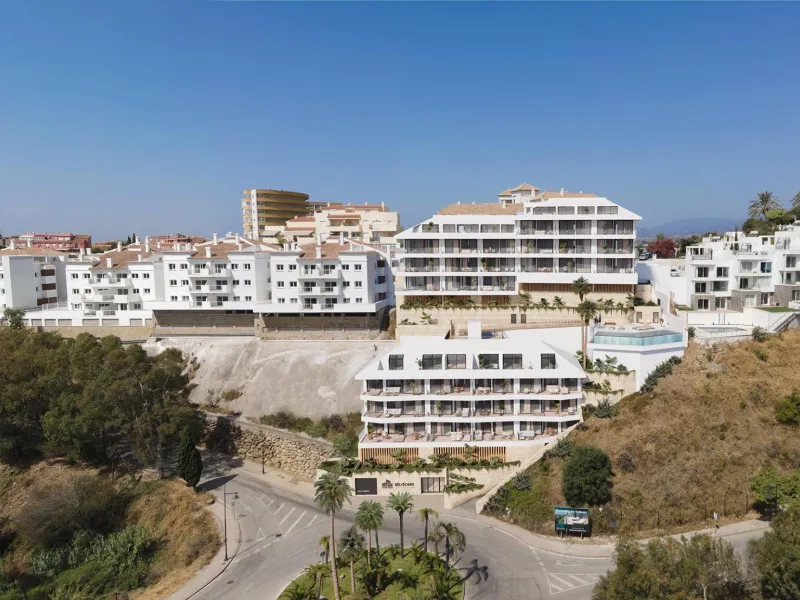 Новые апартаменты с видом на море в Торребланка-дель-Соль, Фуэнхирола& & Эксклюзивный бутик-комплекс на побережье Коста-дель-Соль& Этот эксклюзивный комплекс новых квартир в Торребланка-дель-Соль, Фуэнхирола, предлагает идеальное сочетание спокой