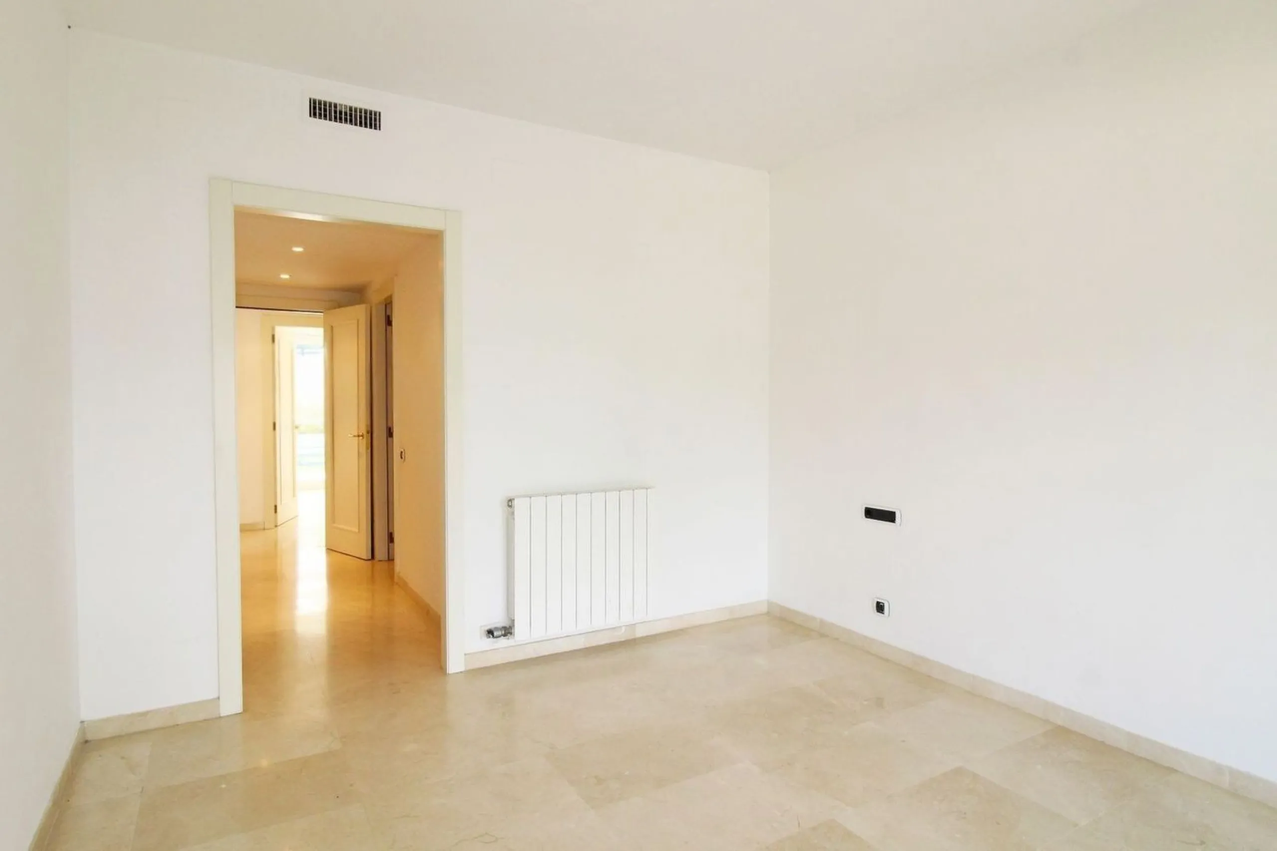 Apartamento elegante con terrazas en Terramar, Sitges