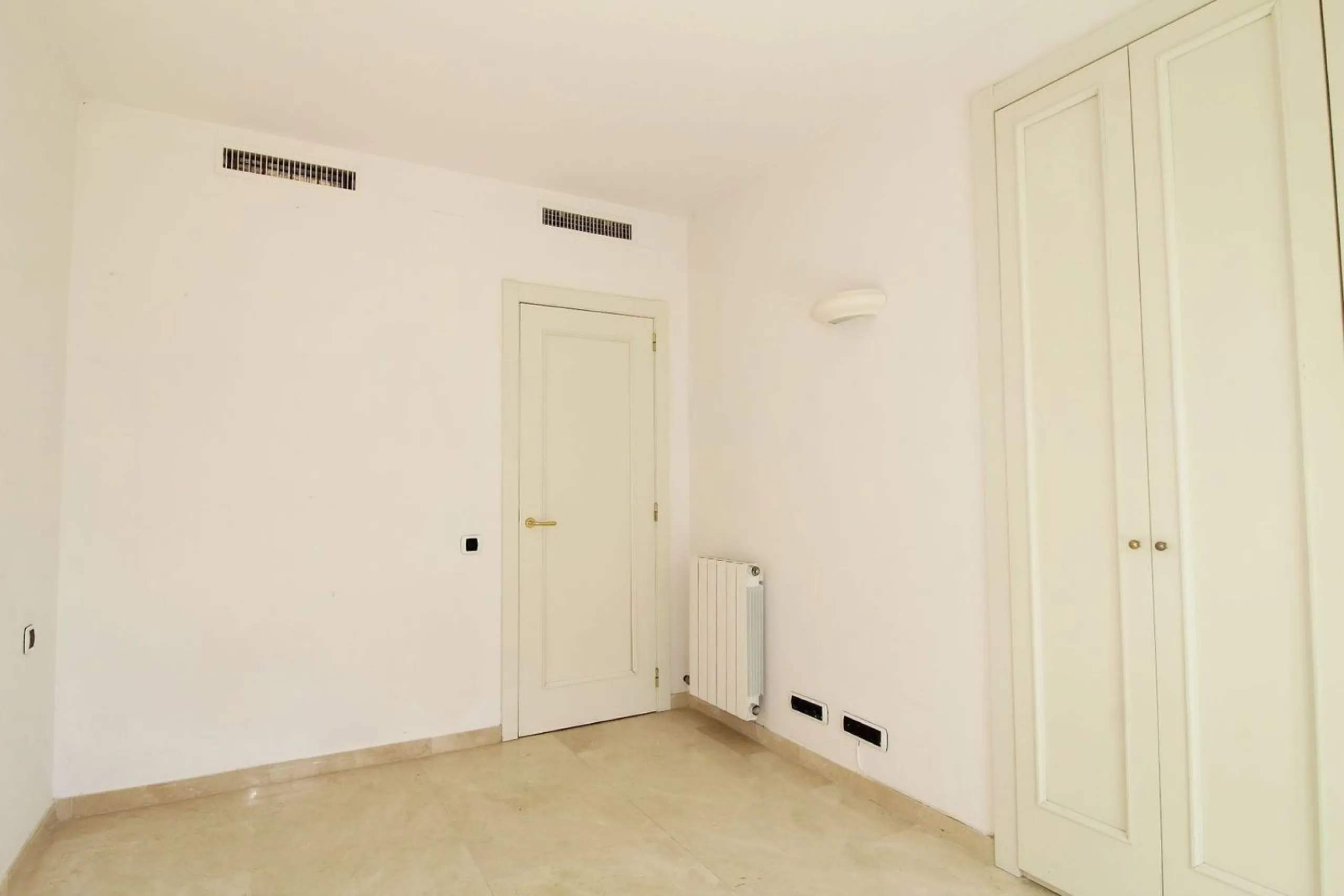 Apartamento elegante con terrazas en Terramar, Sitges