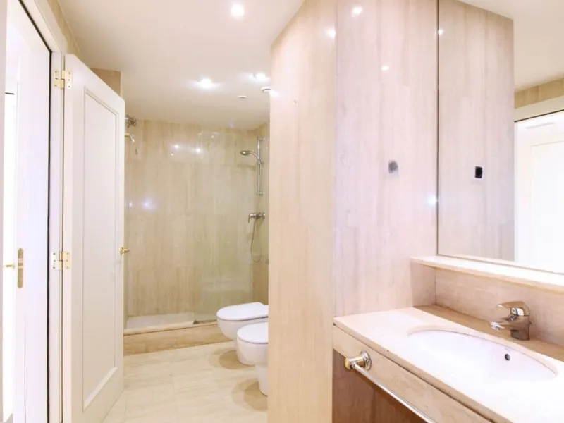 Apartamento elegante con terrazas en Terramar, Sitges