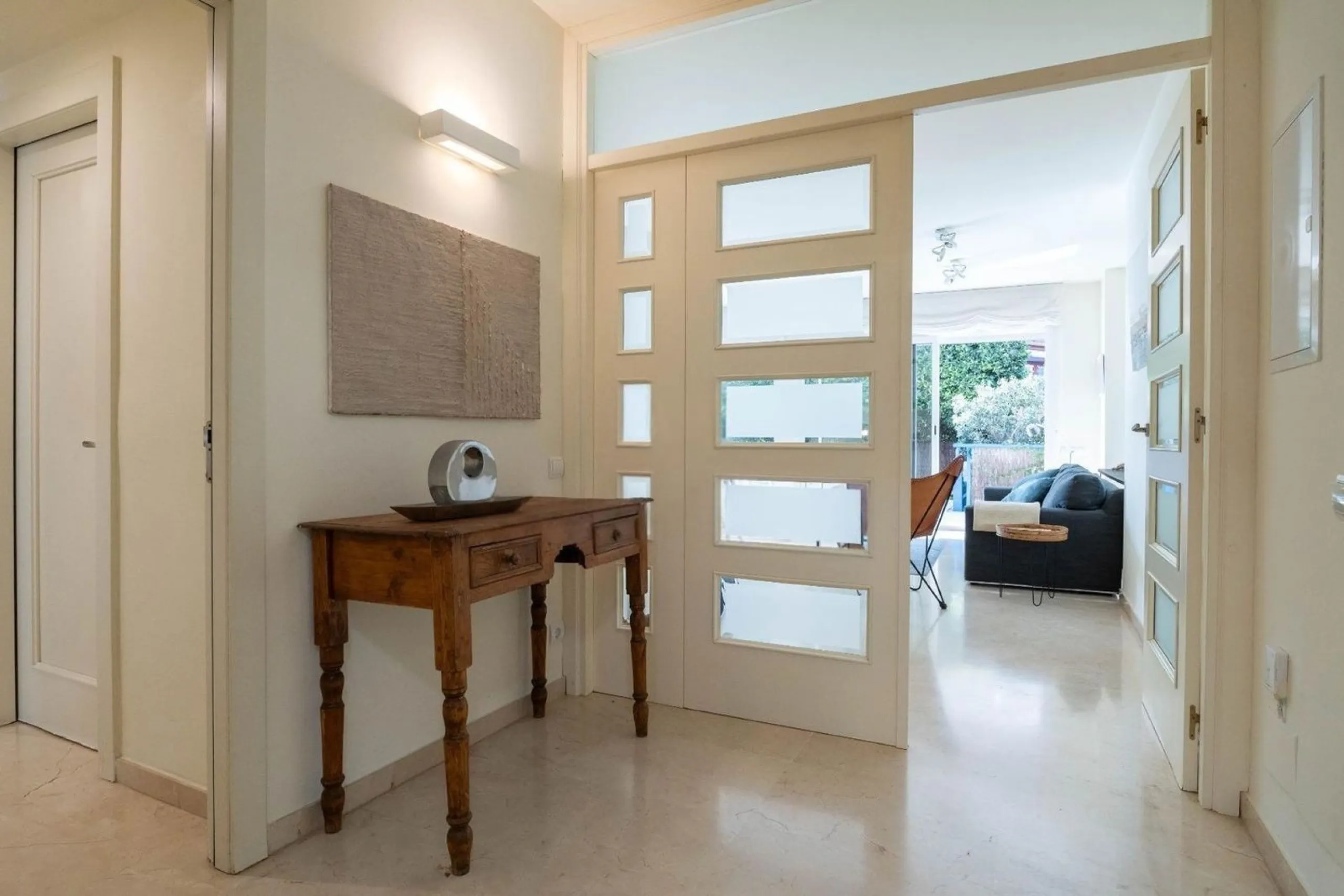 Exclusive seafront apartment in Terramar, Sitges