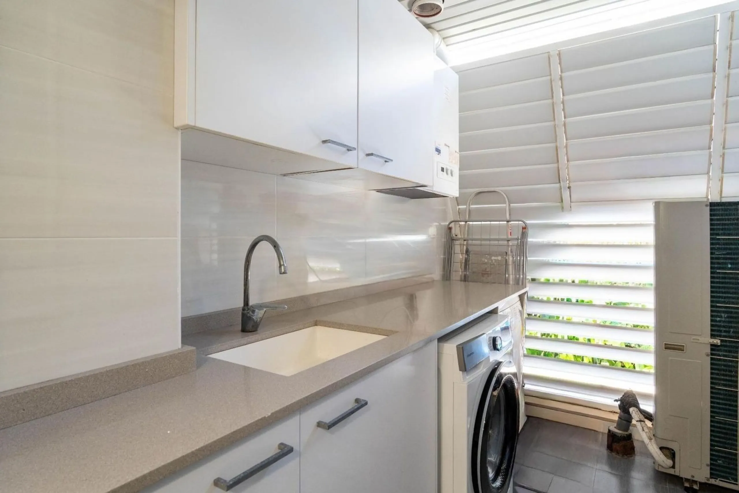 Exclusive seafront apartment in Terramar, Sitges