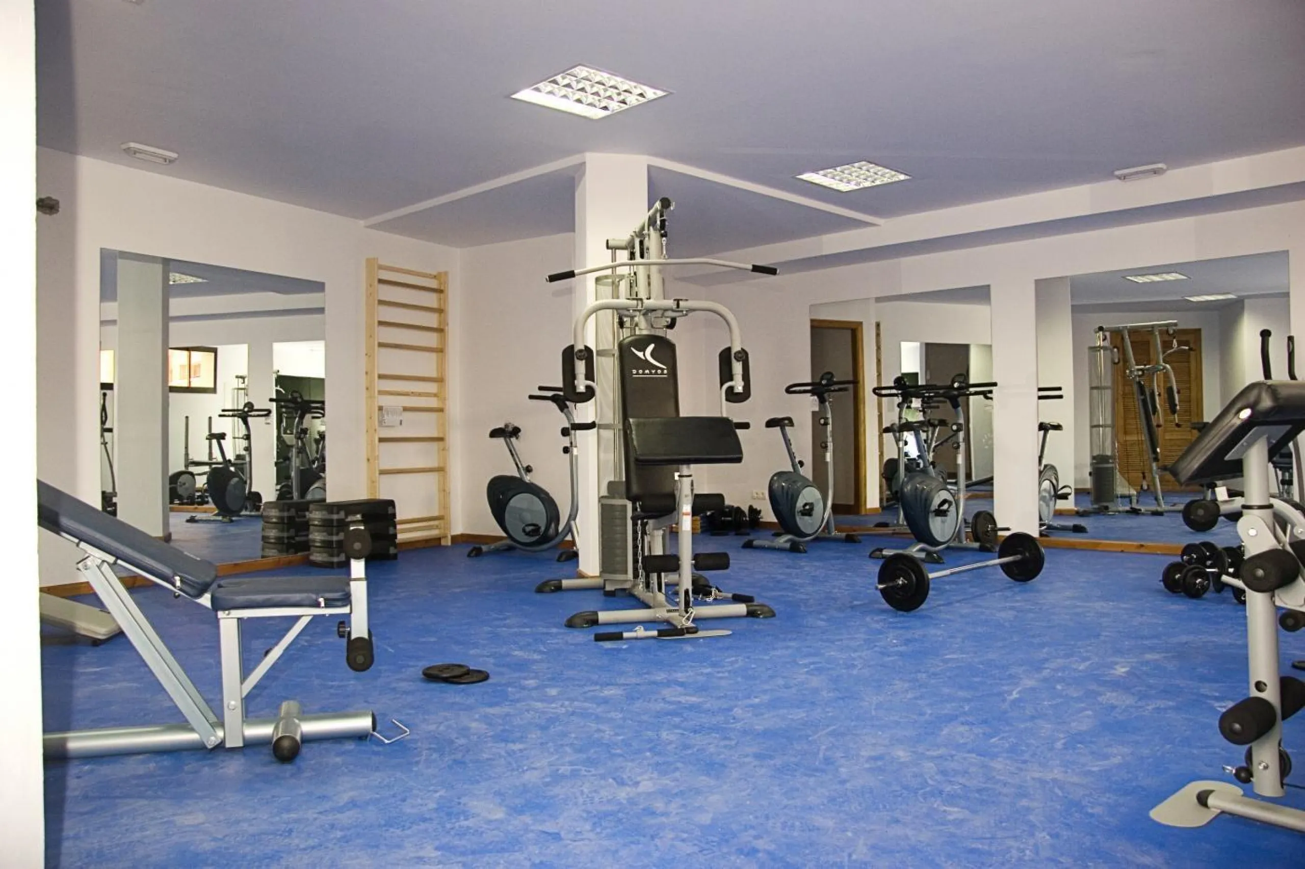 New Build Apartments in Fuengirola – Modern Living in Los Pacos, Just 2 km from the Beach& & Welcome to a new residential development of 15 high-quality homes located in the sought-after Los Pacos neighborhood of Fuengirola, on the Costa del Sol. De