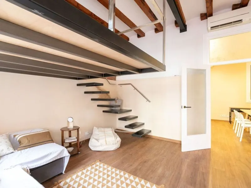Apartment on Consell de Cent, next to Sagrada Familia, Barcelona