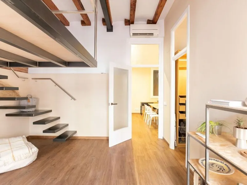 Apartment on Consell de Cent, next to Sagrada Familia, Barcelona