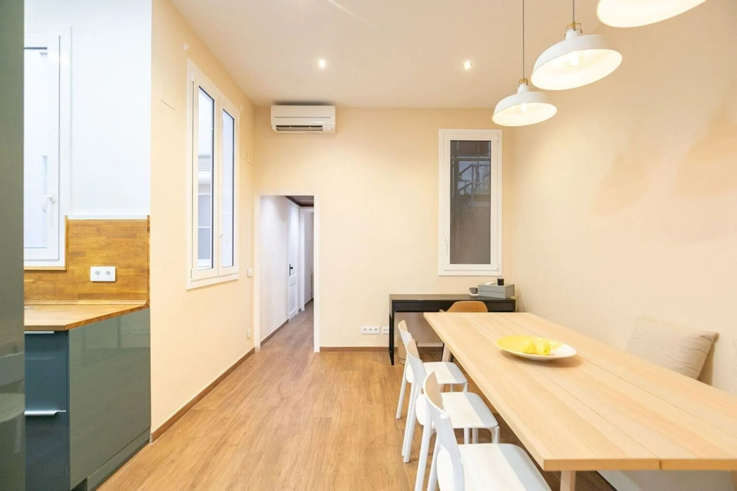 Apartment on Consell de Cent, next to Sagrada Familia, Barcelona