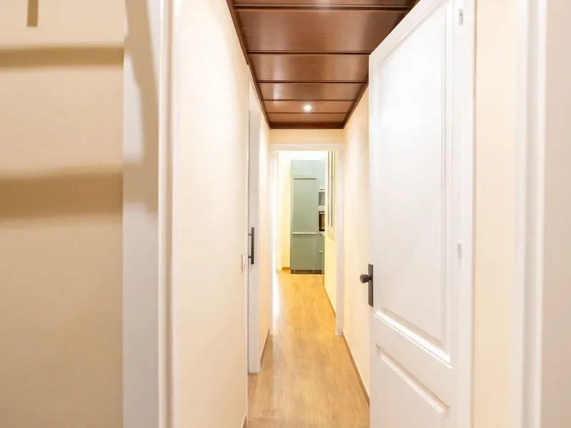 Apartment on Consell de Cent, next to Sagrada Familia, Barcelona