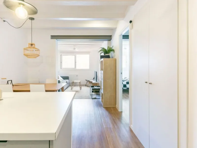Fully equipped renovated apartment on Calle Pedreres, Poble Sec, Barcelona