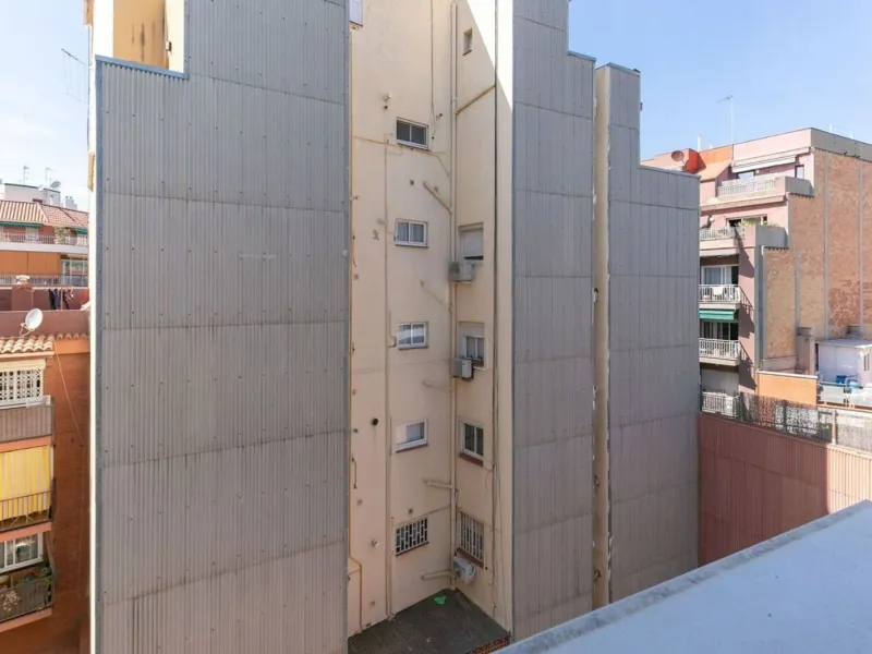 Fully equipped renovated apartment on Calle Pedreres, Poble Sec, Barcelona