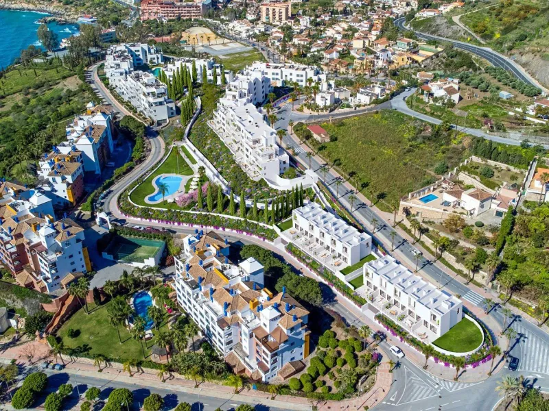 New Build Homes in Almuñécar, Costa Tropical – Just 300 Meters from the Beach& & Discover your new home by the sea in one of the most desirable areas of the Costa Tropical. This exclusive new development in Almuñécar offers modern living just 300 me
