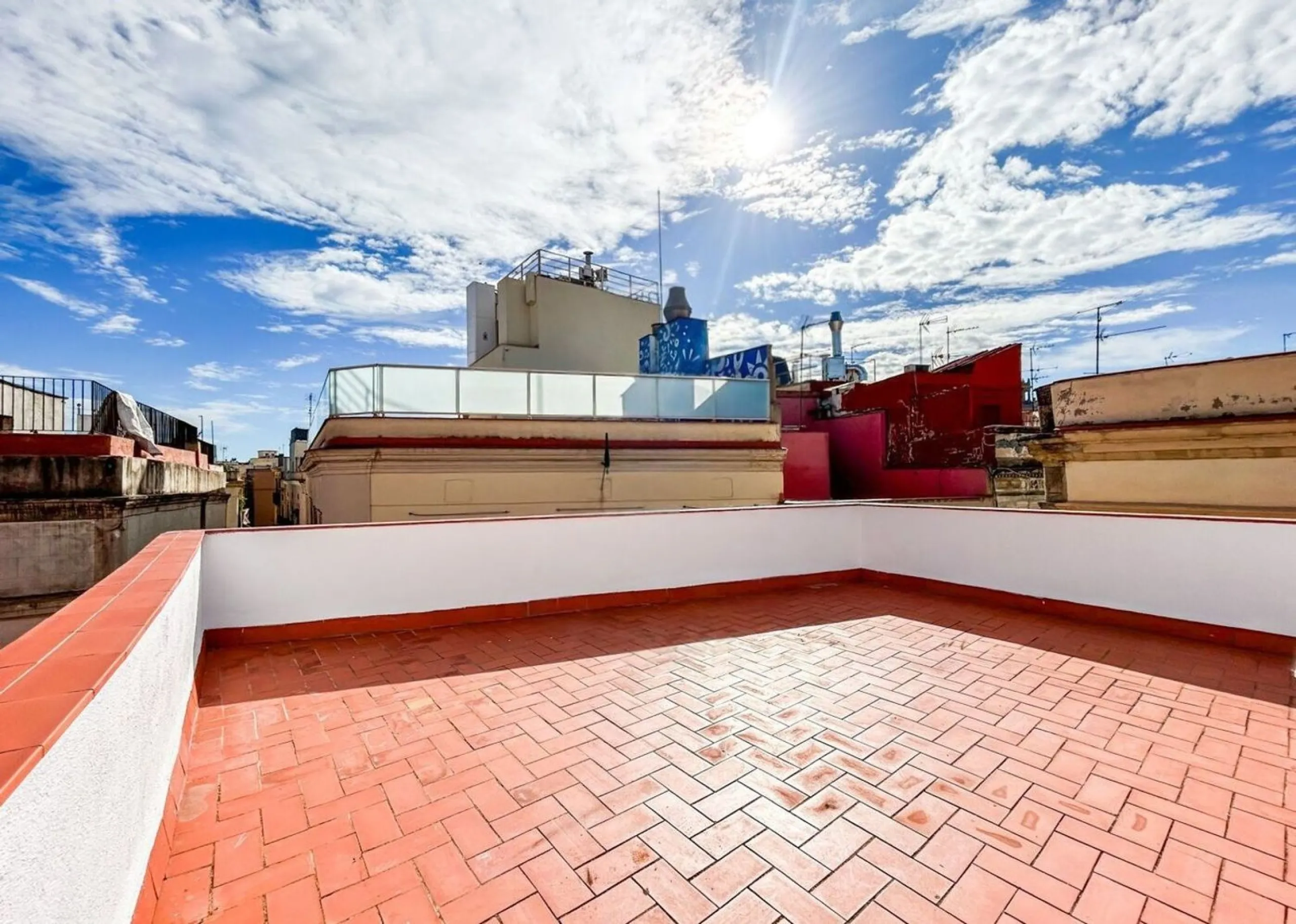 Renovated apartment with private terrace in El Born, Barcelona