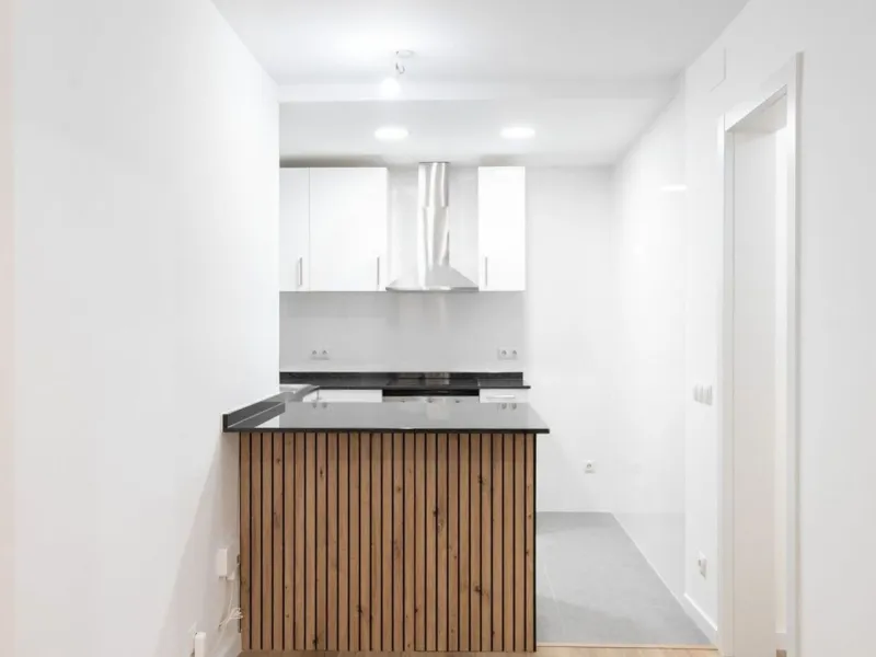 Renovated apartment with private terrace in El Born, Barcelona