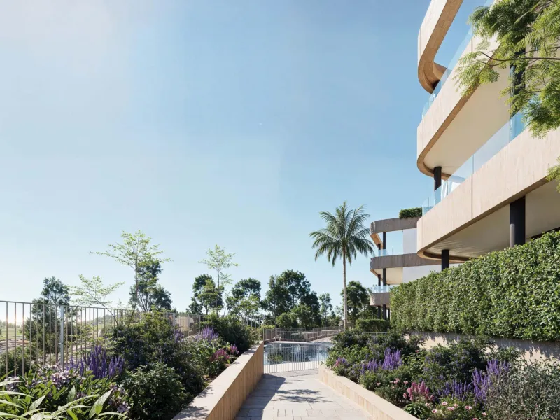 Modern New Build Apartments in Estepona Golf, Málaga& & Elegant Living Surrounded by Nature and Golf& & Welcome to an exclusive new residential development of 68 modern apartments located in the heart of Estepona Golf, Málaga. Designed to comb