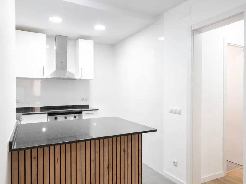 Renovated apartment with private terrace in El Born, Barcelona