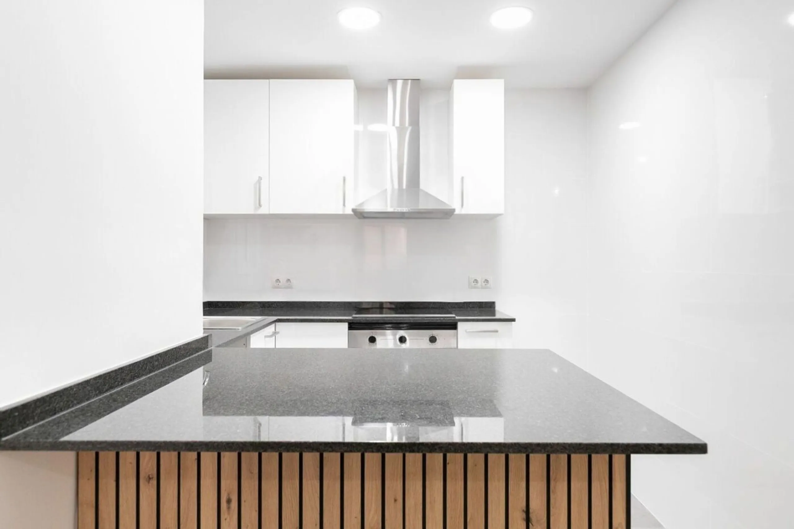 Renovated apartment with private terrace in El Born, Barcelona