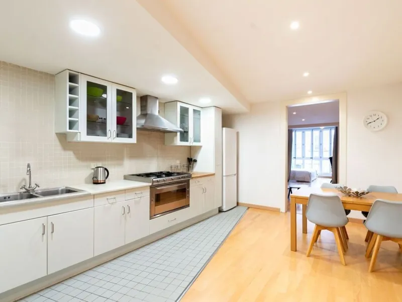Renovated furnished apartment in El Born, Barcelona