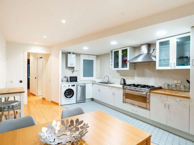 Renovated furnished apartment in El Born, Barcelona