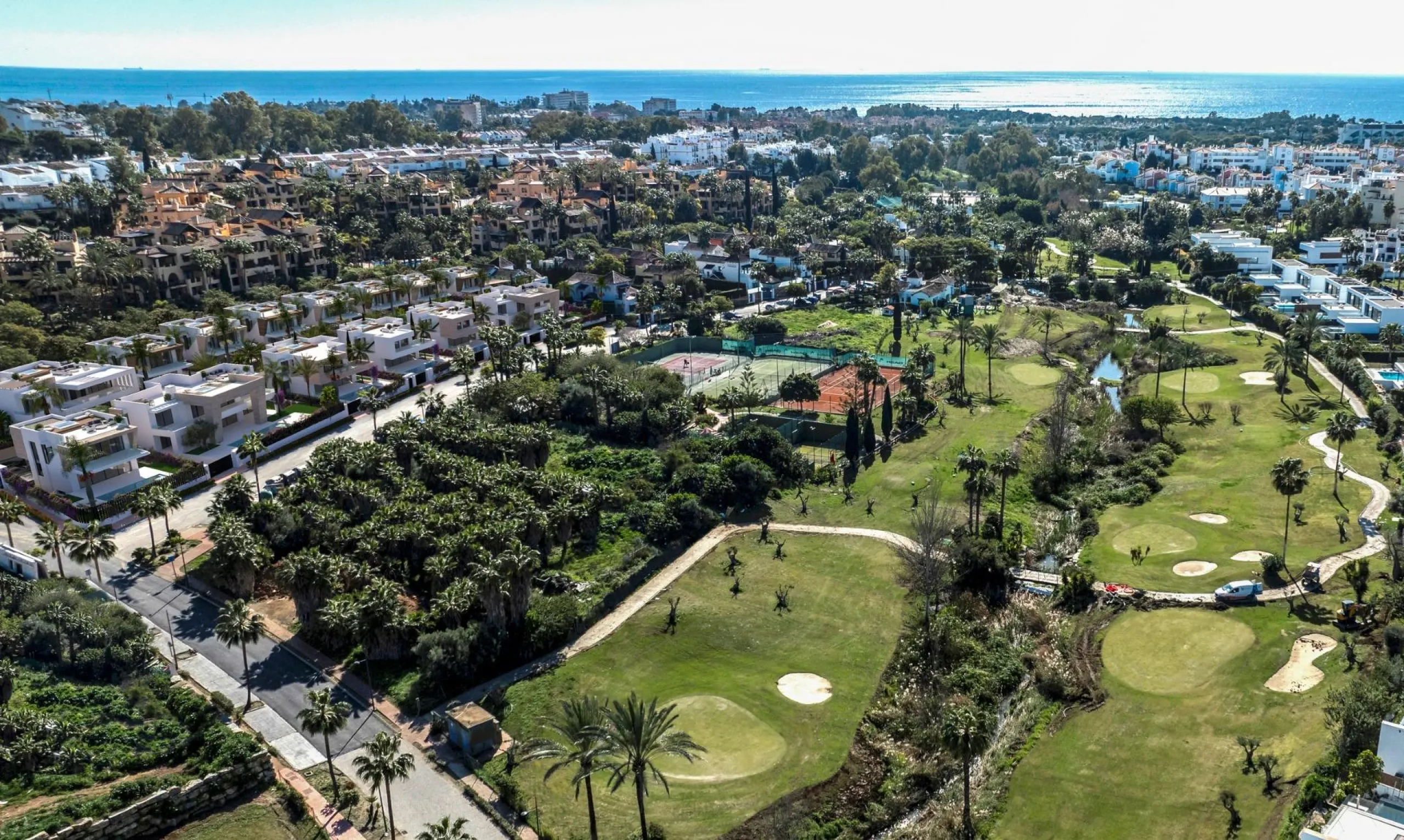 Exclusive New Build Villas in Estepona next to El Campanario Golf& & Contemporary luxury in a privileged location on the Costa del Sol& Discover a unique development of 14 designer villas located in one of the most exclusive areas between Marbell