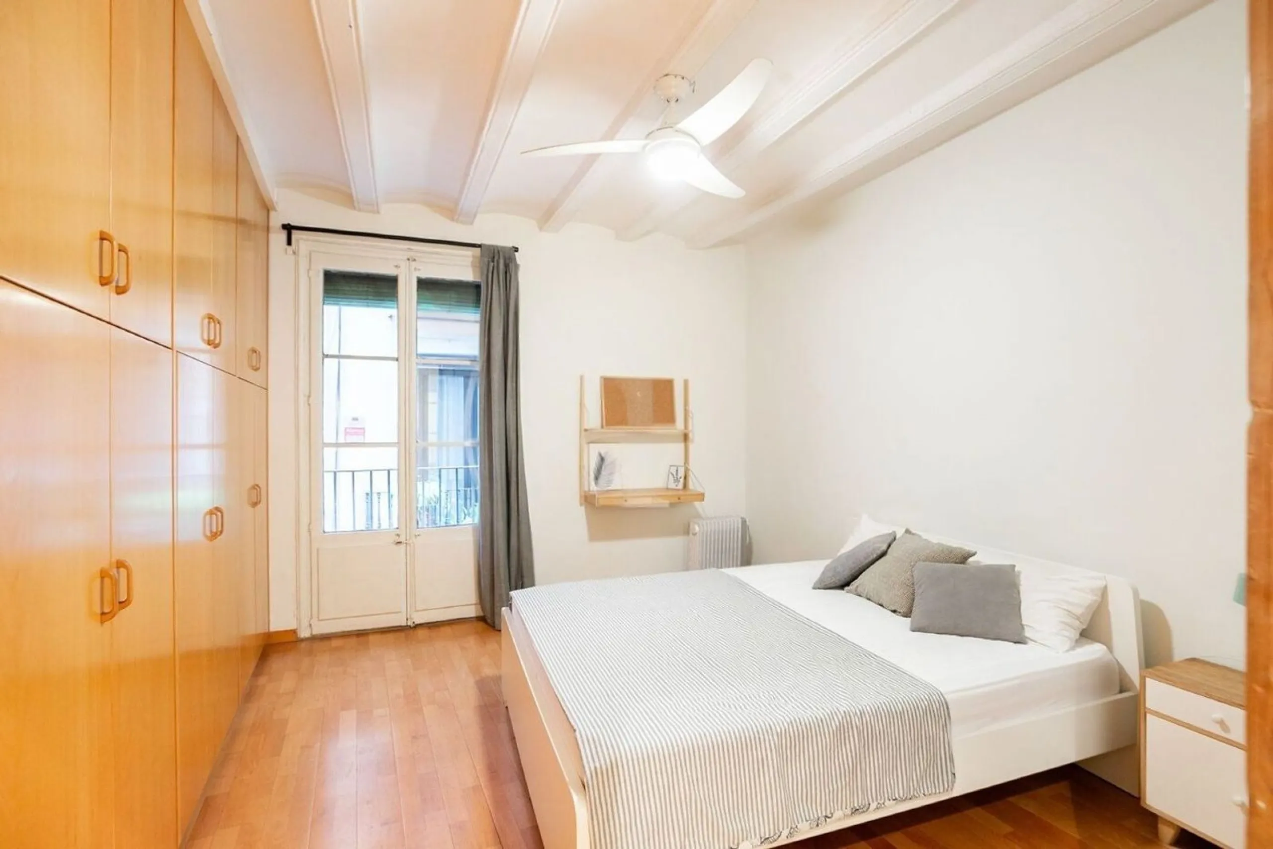 Renovated furnished apartment in El Born, Barcelona