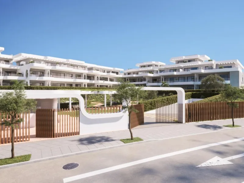 NEW BUILD RESIDENTIAL COMPLEX IN ESTEPONA& & New Build residential located in Estepona, one of the most popular and prominent towns on the Costa del Sol. In the surrounding areas of this place are some of the most prestigious golf courses in Europe,