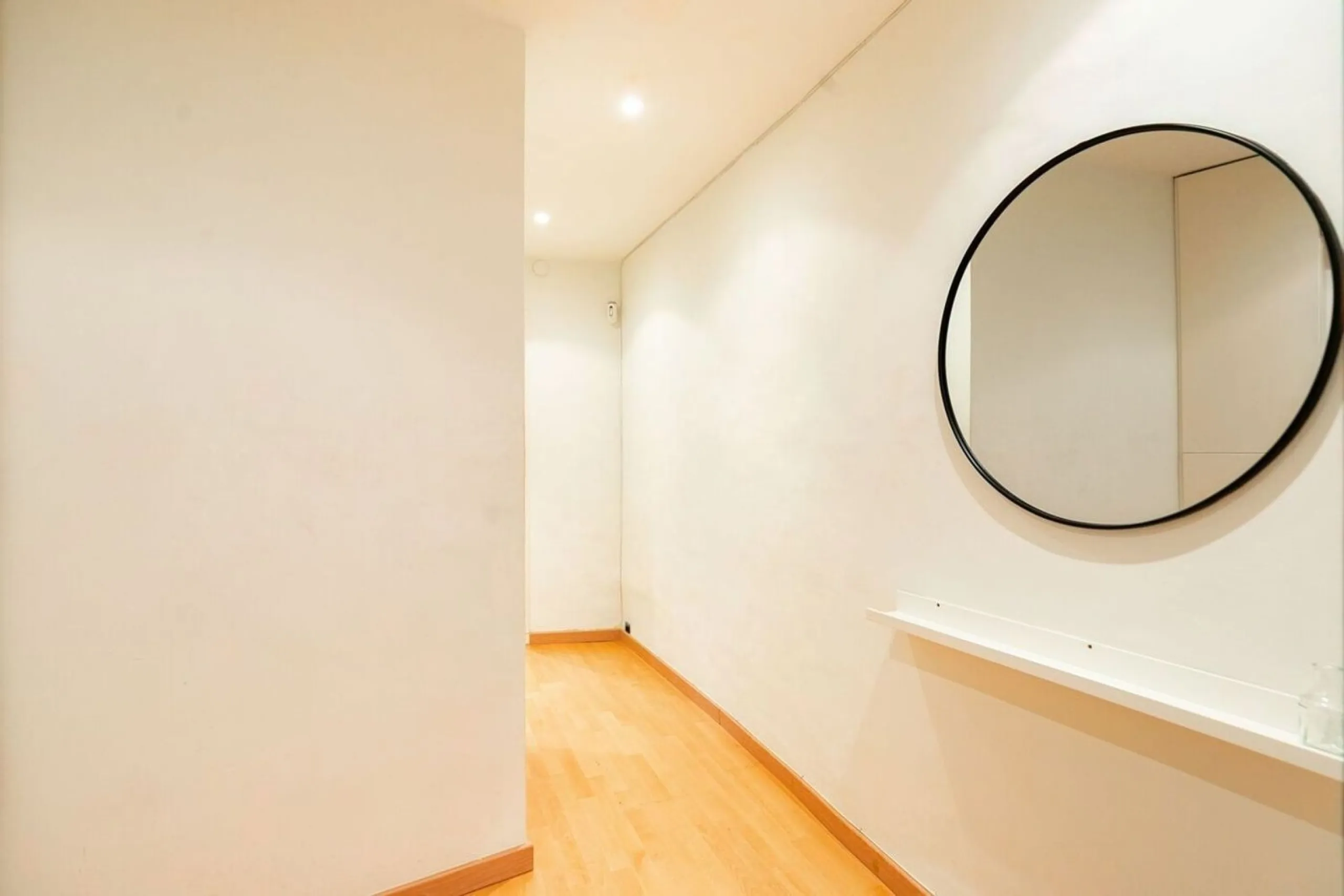 Renovated furnished apartment in El Born, Barcelona
