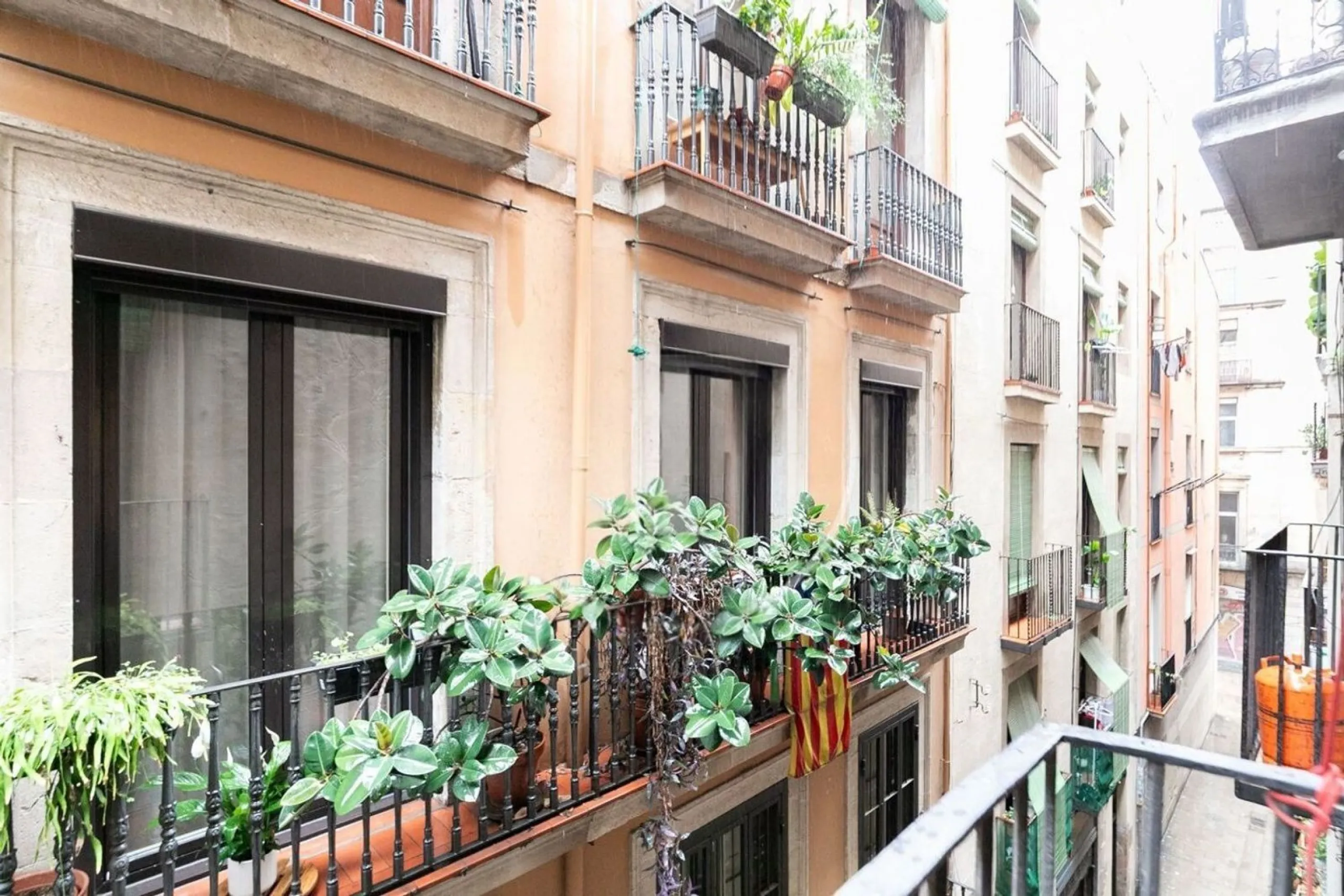 Renovated furnished apartment in El Born, Barcelona