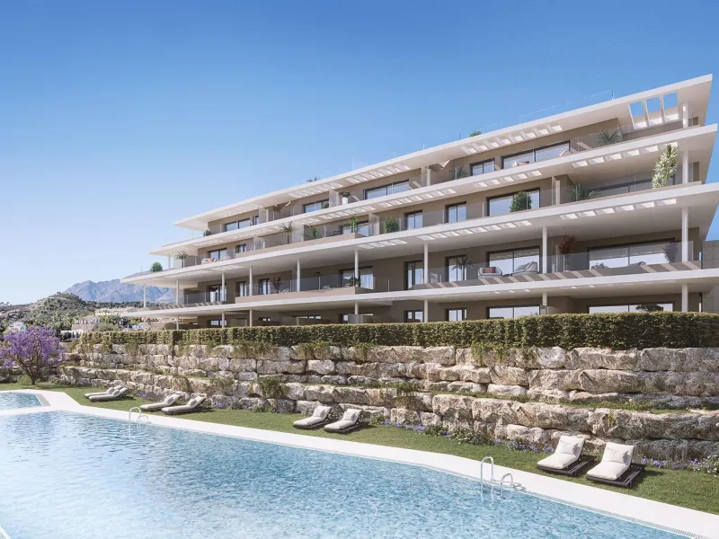 NEW BUILD RESIDENTIAL COMPLEX IN ESTEPONA& & A project that overlooks the sea and the mountains and whose architecture blends in with the surroundings to create a habitat of its own, where the sun and the Mediterranean mark the passage of time& &