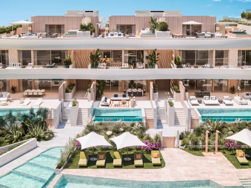NEW BUILD LUXURY FRONTLINE RESIDENTIAL COMPLEX NEAR MARBELLA& & New Build unique and unrivalled project located on the beachfront in Las Chapas (Marbella), on one of the last available plots facing the sea,.& Residential offers 96 spacious apartm