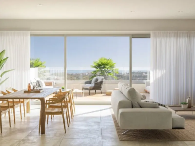 NEW BUILD RESIDENTIAL COMPLEX IN ESTEPONA& &  New Build residential complex in Estepona consist of 54 properties.& You can choose 2 and 3 bedrooms options and different types: ground floors, mid-level floors and penthouses, all with sea views, so