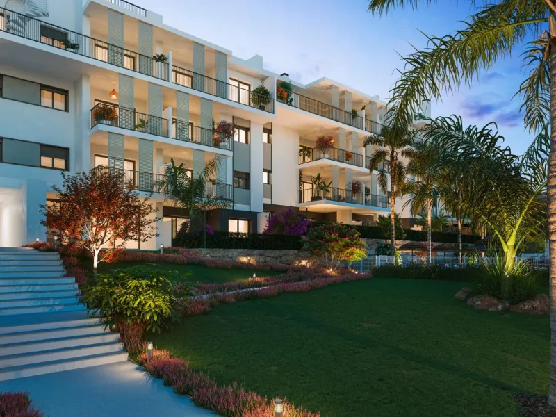 NEW BUILD RESIDENTIAL COMPLEX IN ESTEPONA& & New Build residential complex is the great opportunity for those who want it all. This magnificent development, located 5 minutes from the center of Estepona and La Rada beach, is perfect for those lookin