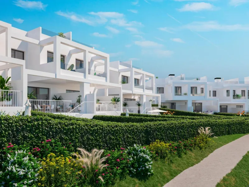 NEW BUILD RESIDENTIAL IN LAS ROCAS EN MANILVA& & New build residential of 16 townhouses and semi-detached villas located in Las Rocas en Manilva, on the Costa del Sol.& & At residential you will enjoy the best and most spectacular sea views, s