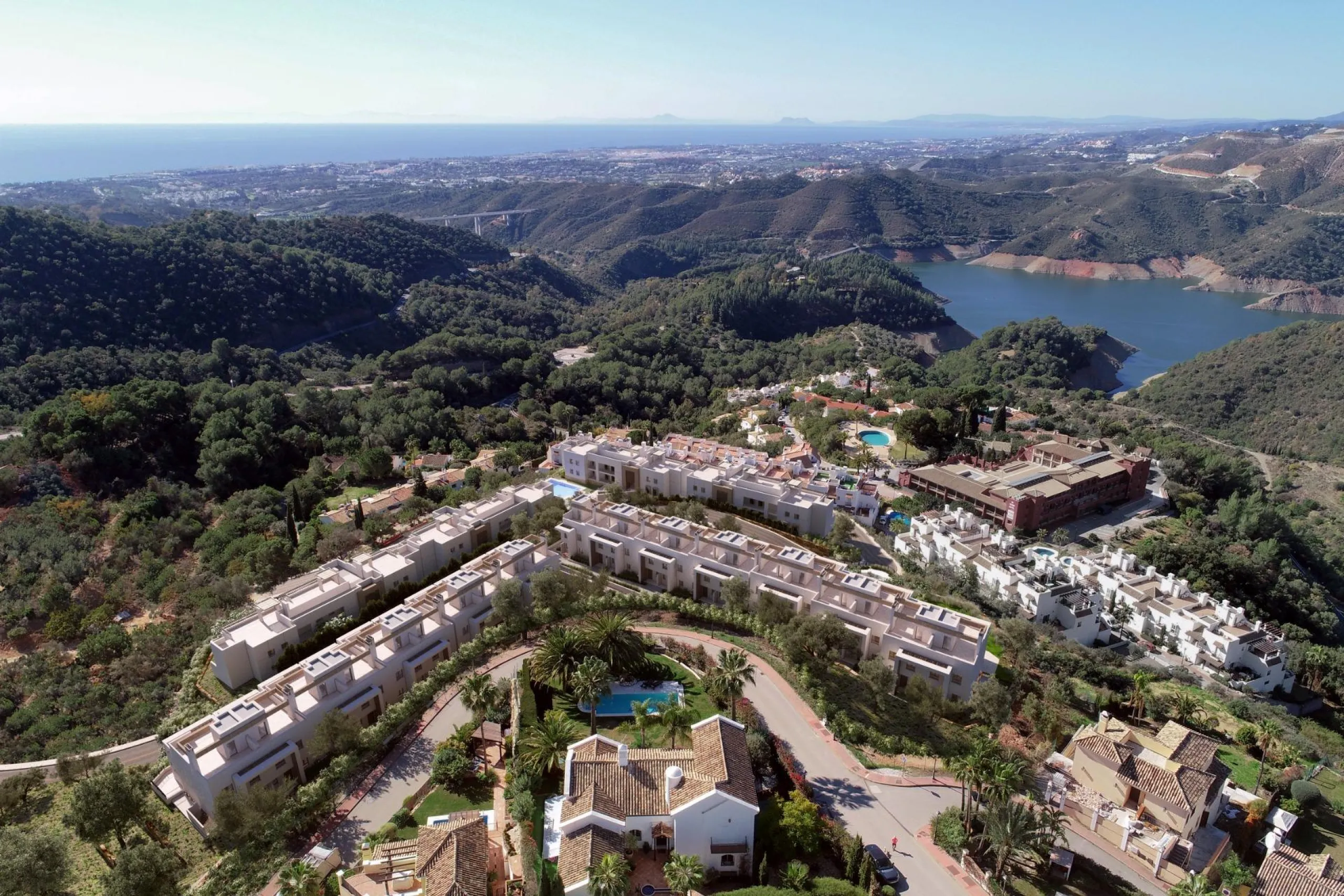 NEW BUILD RESIDENTIAL COMPLEX IN ISTAN, NEAR MARBELLA& & New Build development in the Sierra de las Nieves, close to the Sierra Blanca Country Club resort, in an area of exceptional natural beauty with hundred-year-old forests and panoramic views of