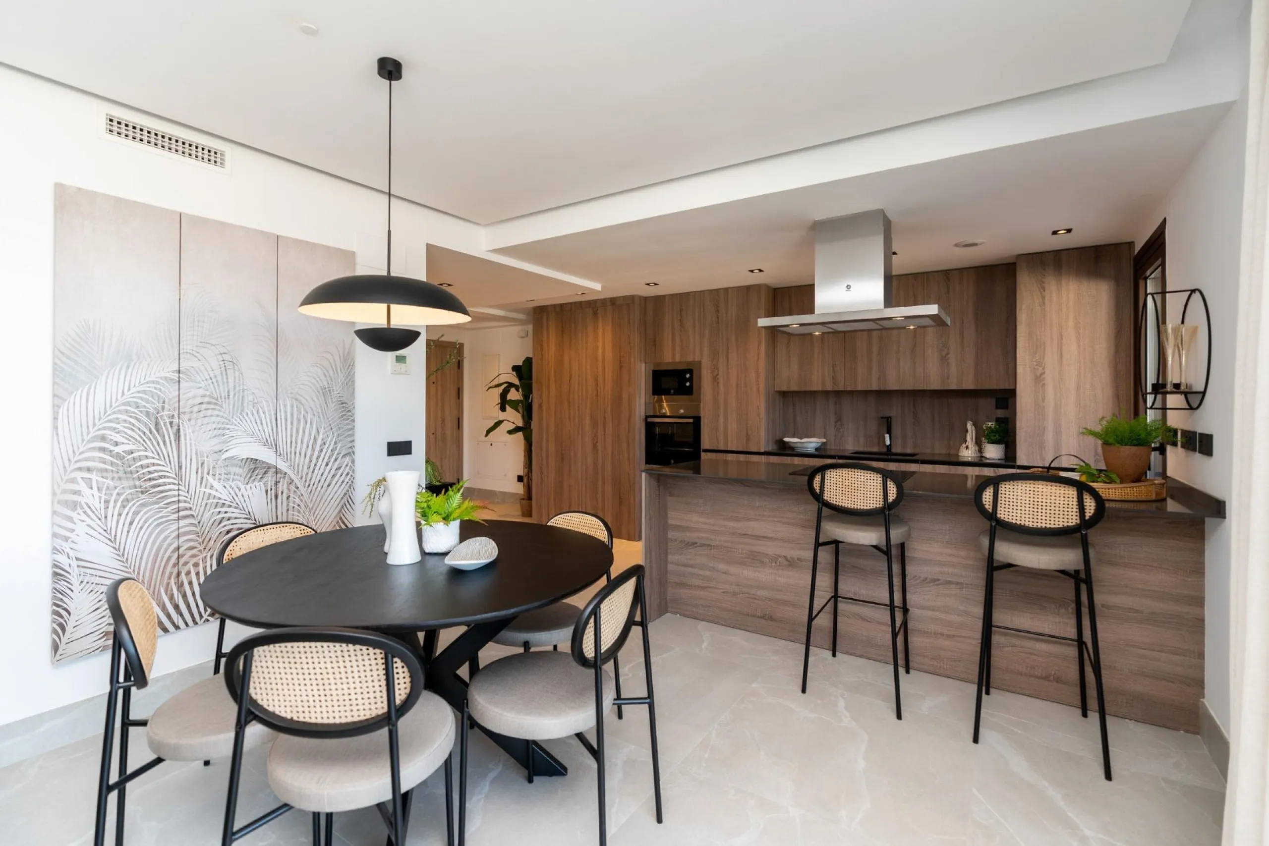 NEW BUILD RESIDENTIAL COMPLEX IN ISTAN, NEAR MARBELLA& & New Build development in the Sierra de las Nieves, close to the Sierra Blanca Country Club resort, in an area of exceptional natural beauty with hundred-year-old forests and panoramic views of
