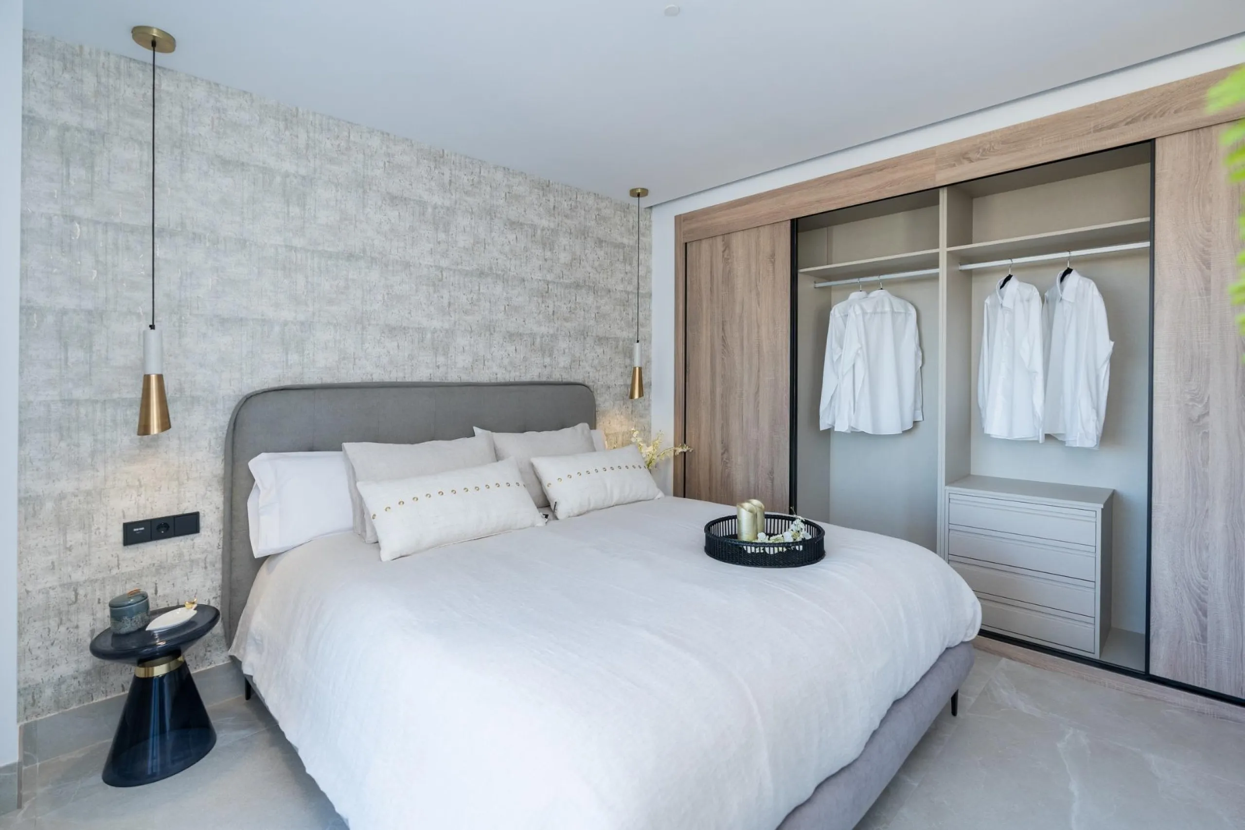 NEW BUILD RESIDENTIAL COMPLEX IN ISTAN, NEAR MARBELLA& & New Build development in the Sierra de las Nieves, close to the Sierra Blanca Country Club resort, in an area of exceptional natural beauty with hundred-year-old forests and panoramic views of