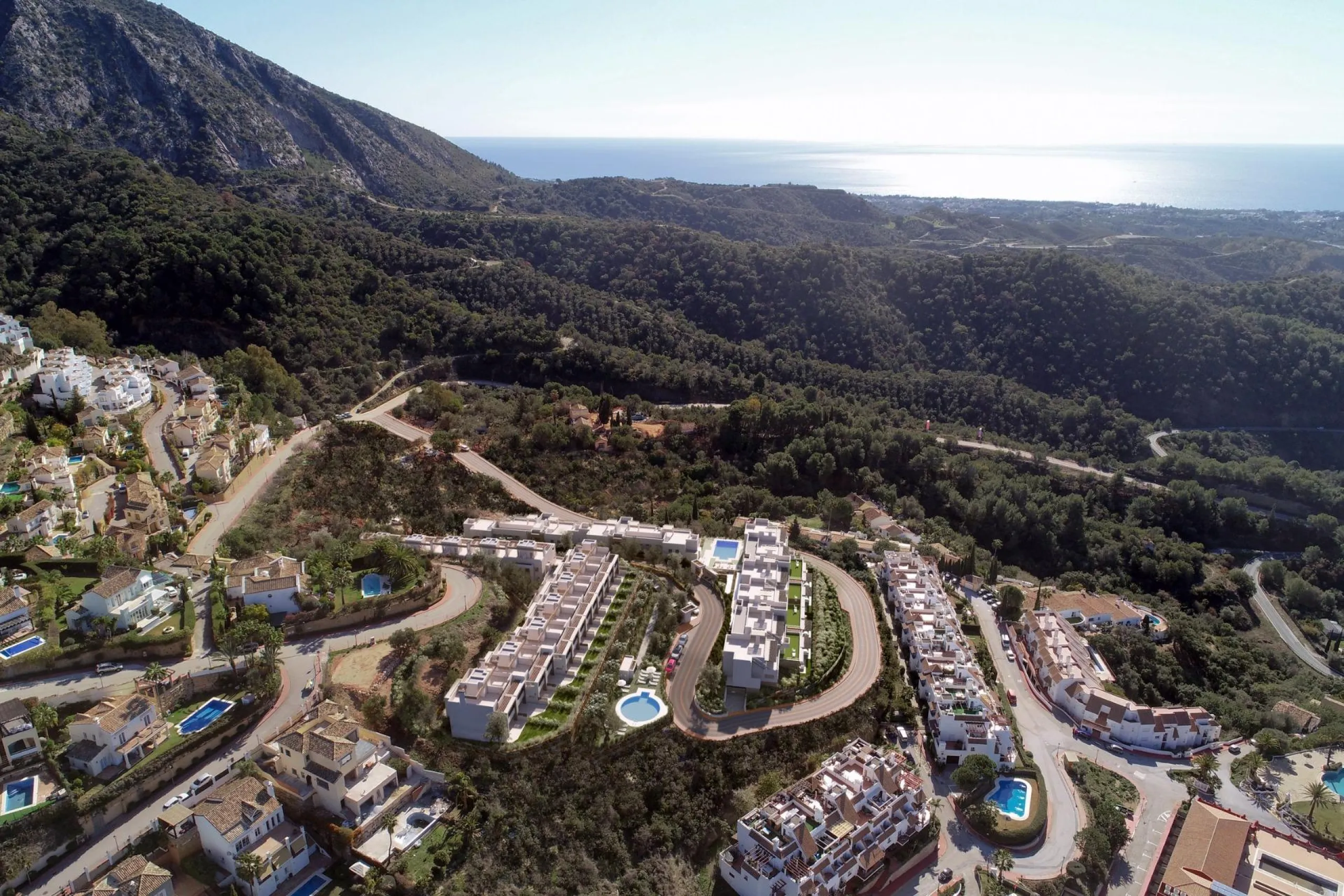 NEW BUILD RESIDENTIAL COMPLEX IN ISTAN, NEAR MARBELLA& & New Build development in the Sierra de las Nieves, close to the Sierra Blanca Country Club resort, in an area of exceptional natural beauty with hundred-year-old forests and panoramic views of
