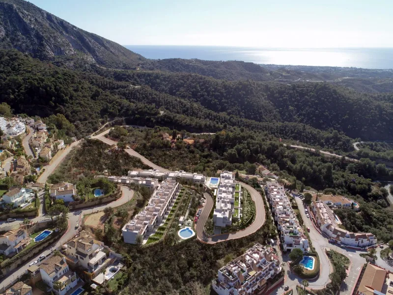 NEW BUILD RESIDENTIAL COMPLEX IN ISTAN, NEAR MARBELLA& & New Build development in the Sierra de las Nieves, close to the Sierra Blanca Country Club resort, in an area of exceptional natural beauty with hundred-year-old forests and panoramic views of