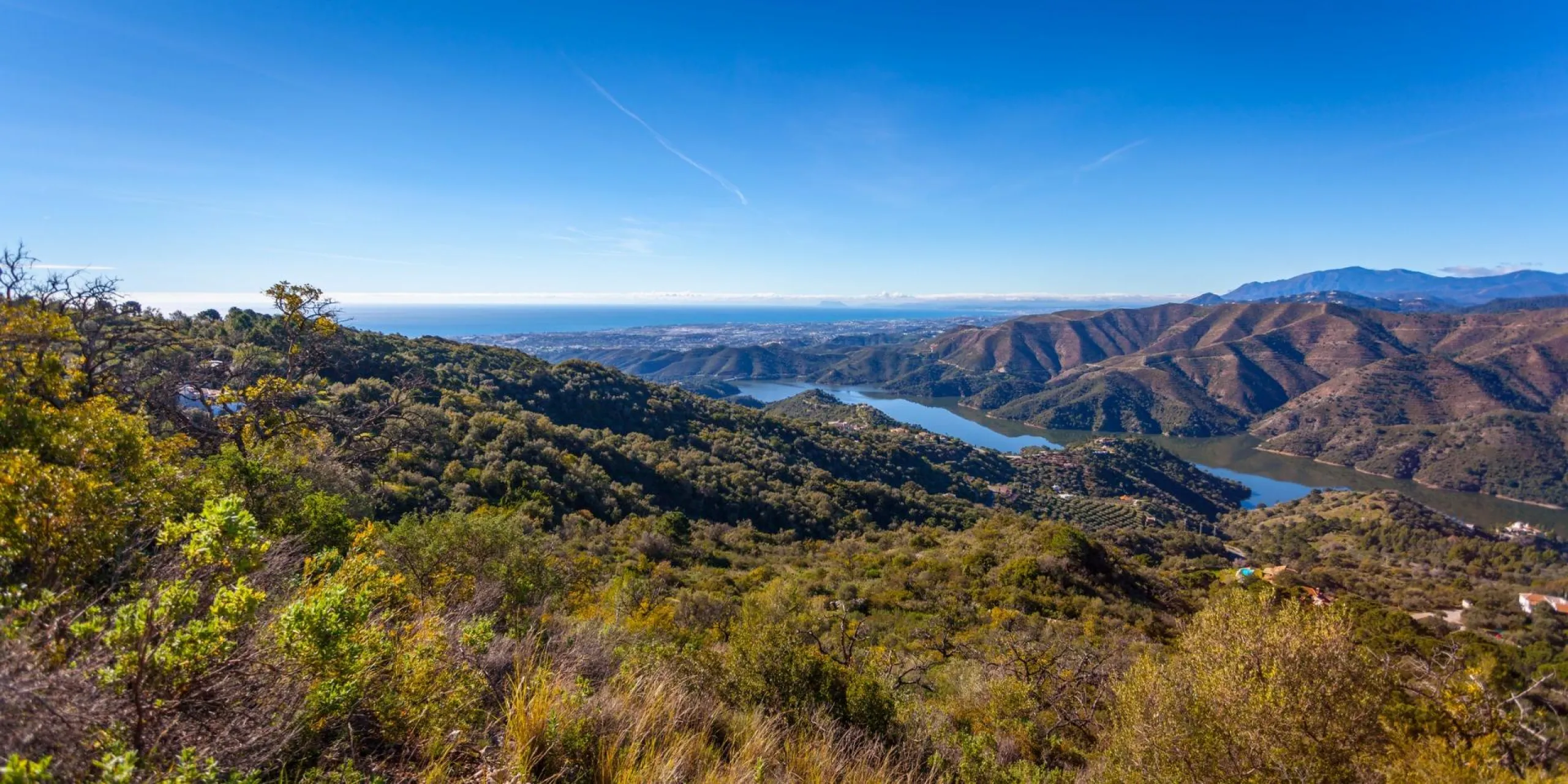 NEW BUILD RESIDENTIAL COMPLEX IN ISTAN, NEAR MARBELLA& & New Build development in the Sierra de las Nieves, close to the Sierra Blanca Country Club resort, in an area of exceptional natural beauty with hundred-year-old forests and panoramic views of