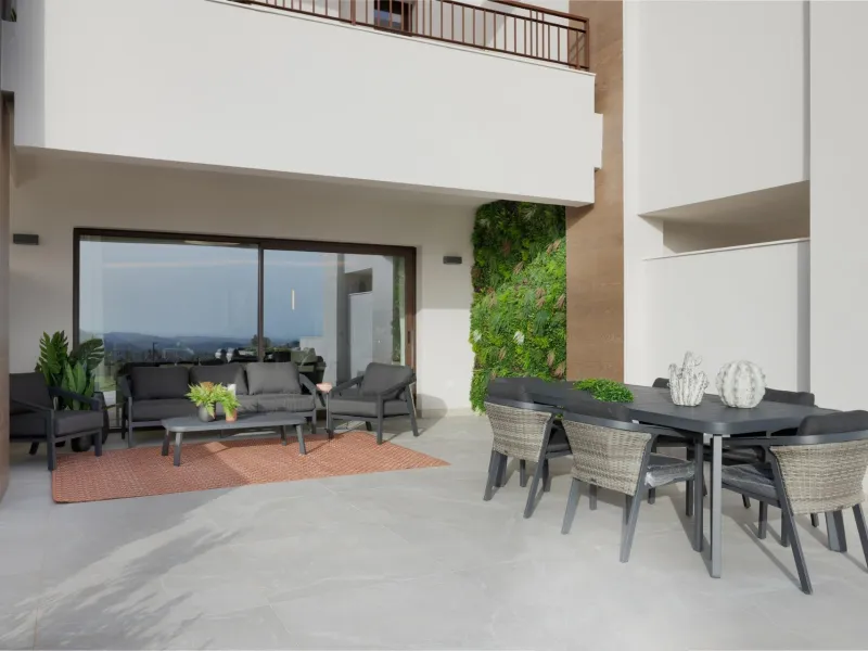 NEW BUILD TOWNHOUSES IN ISTAN, NEAR MARBELLA& & New development in the Sierra de las Nieves, close to the Sierra Blanca Country Club resort, in an area of exceptional natural beauty with hundred-year-old forests and panoramic views of Marbella Bay a
