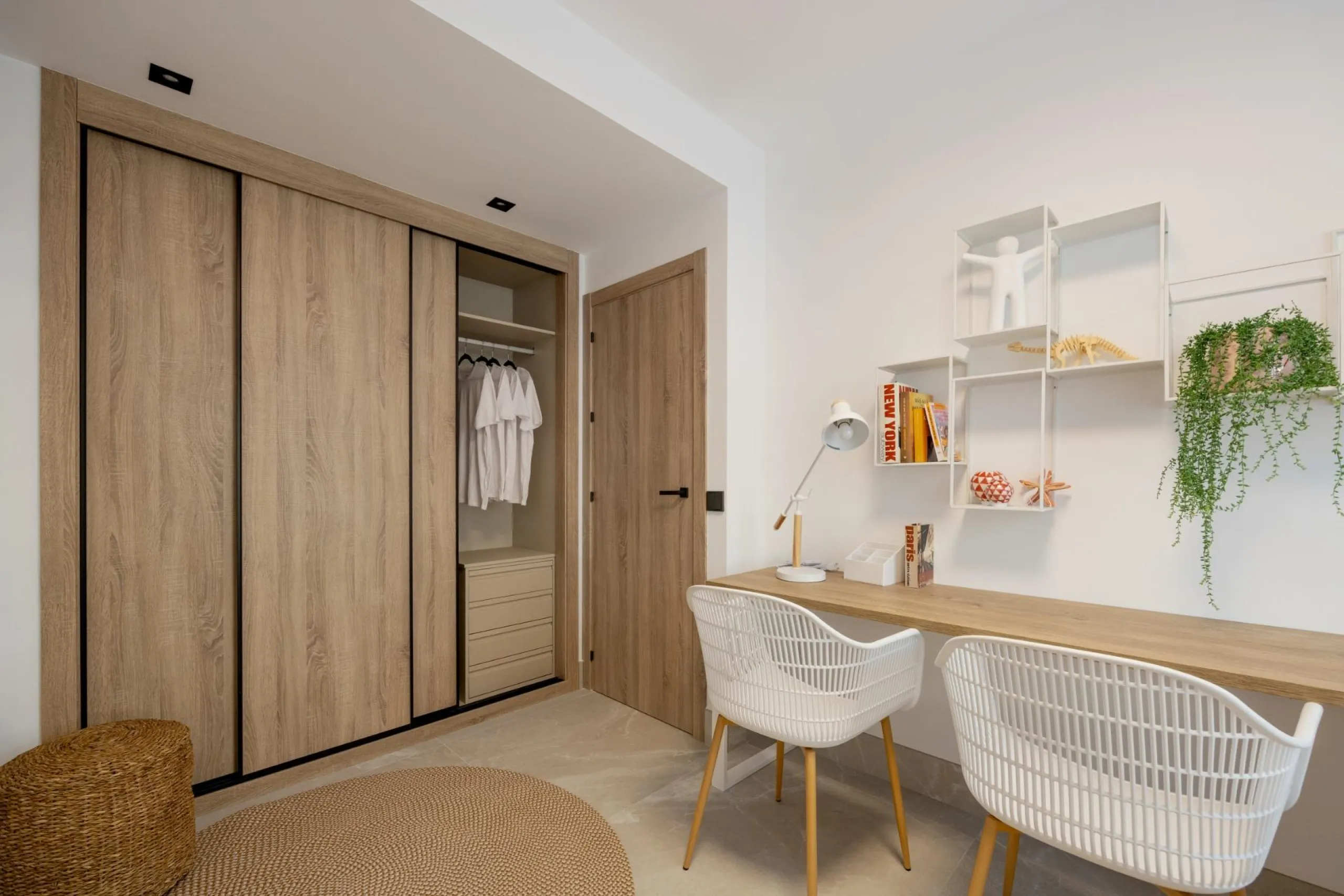 NEW BUILD TOWNHOUSES IN ISTAN, NEAR MARBELLA& & New development in the Sierra de las Nieves, close to the Sierra Blanca Country Club resort, in an area of exceptional natural beauty with hundred-year-old forests and panoramic views of Marbella Bay a