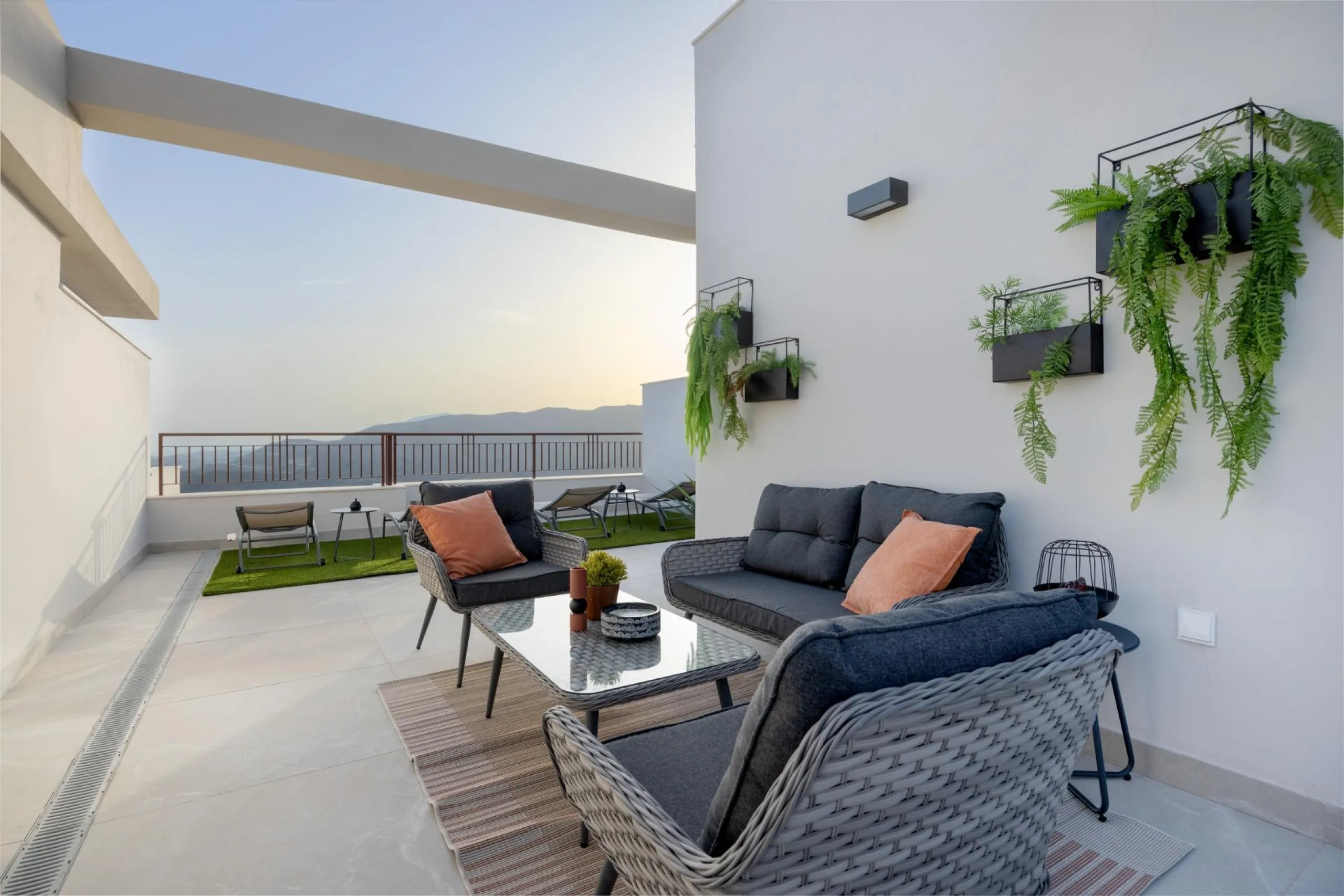 NEW BUILD TOWNHOUSES IN ISTAN, NEAR MARBELLA& & New development in the Sierra de las Nieves, close to the Sierra Blanca Country Club resort, in an area of exceptional natural beauty with hundred-year-old forests and panoramic views of Marbella Bay a